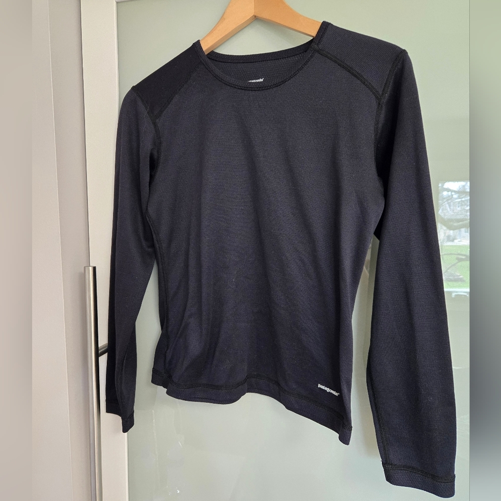 Patagonia Capilene Base Layer Black Long Sleeve Top Women's Size Small